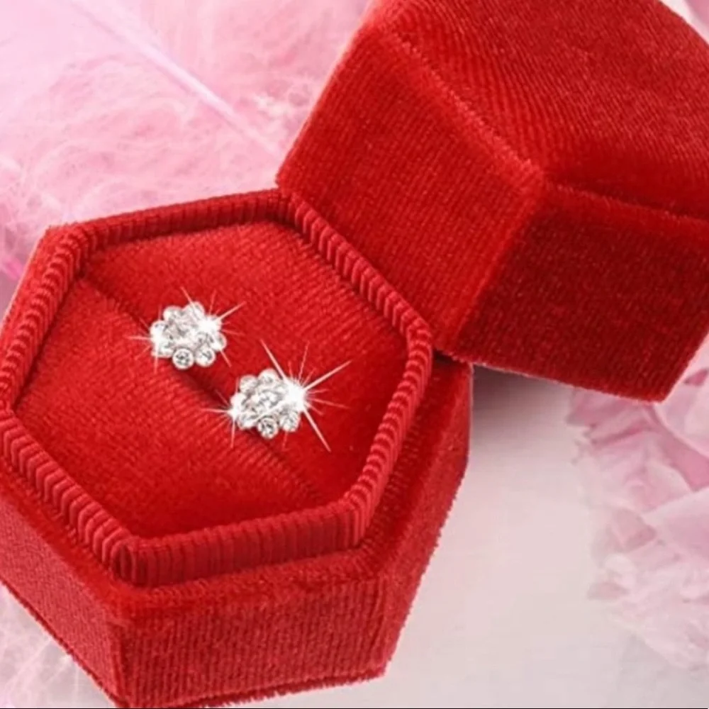 NWT Red Velvet Hexagon Honeycomb Ring Box / Jewelry Box